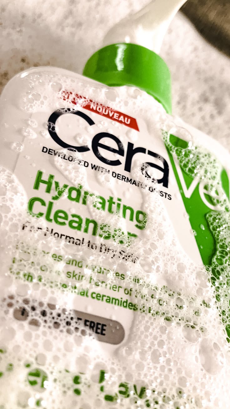 π§ Cera Ve Hydrating Cleanser β 236ml π§(Imported from USA)